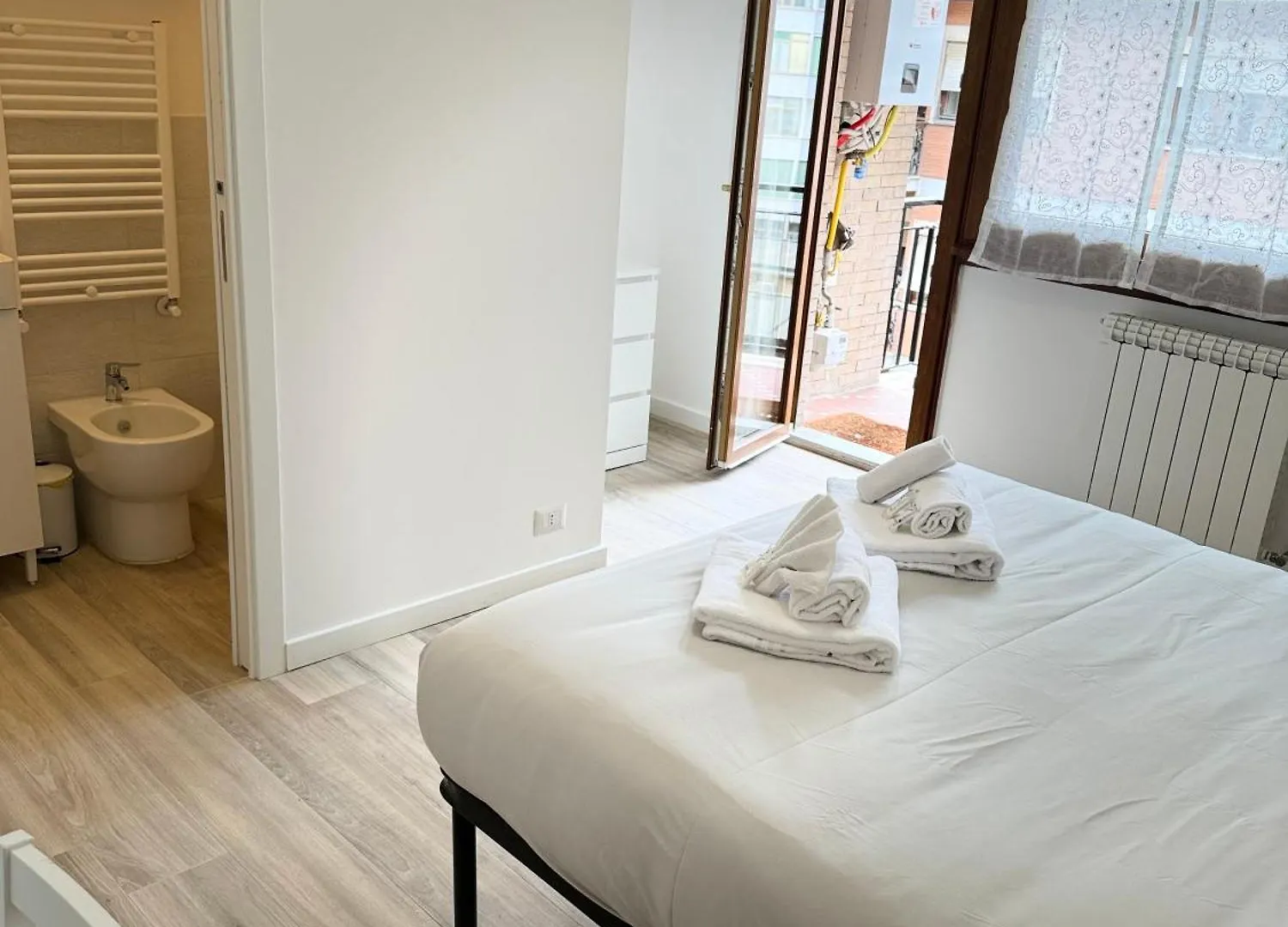 Cerreto Suite Housing Рим 0*,