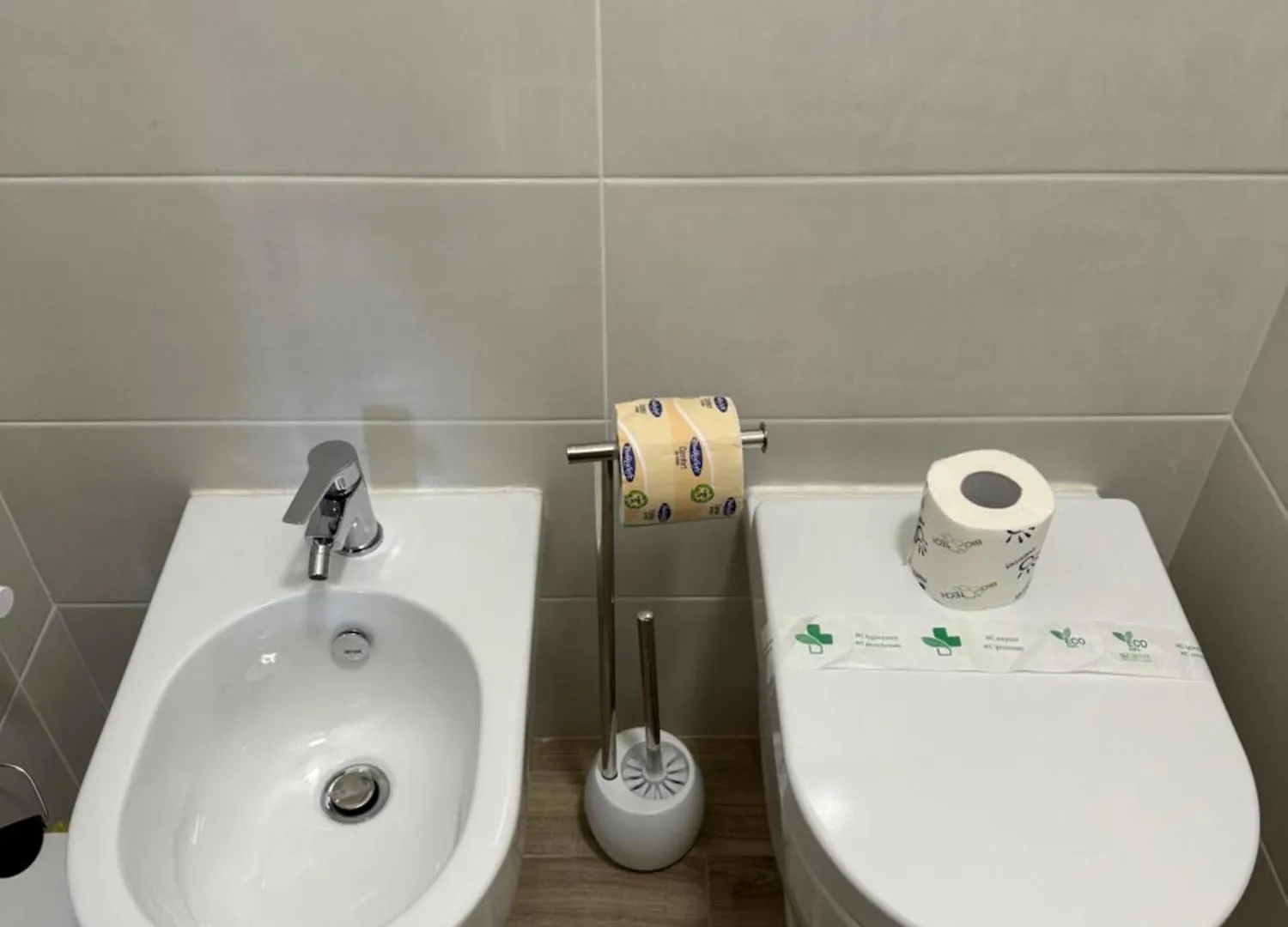 Cerreto Suite Housing Rome Bed & Breakfast