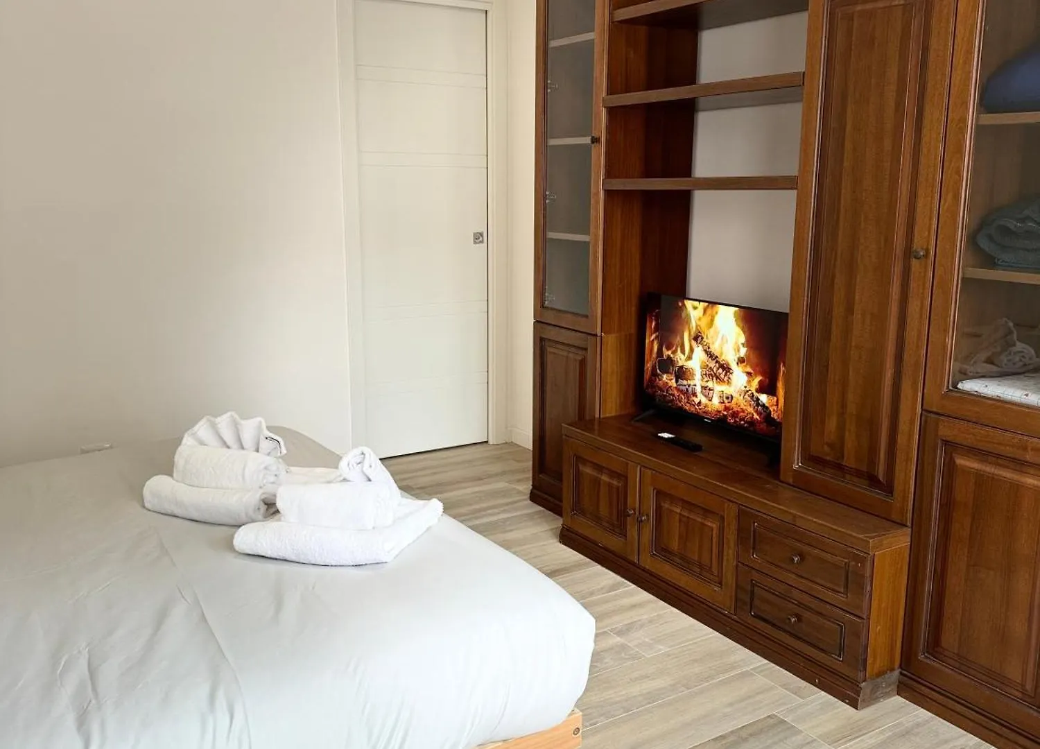 Cerreto Suite Housing Rome Italy