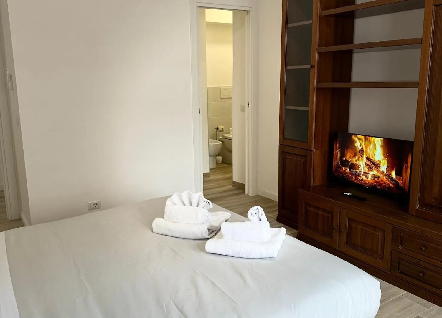 Cerreto Suite Housing Rome Bed & Breakfast