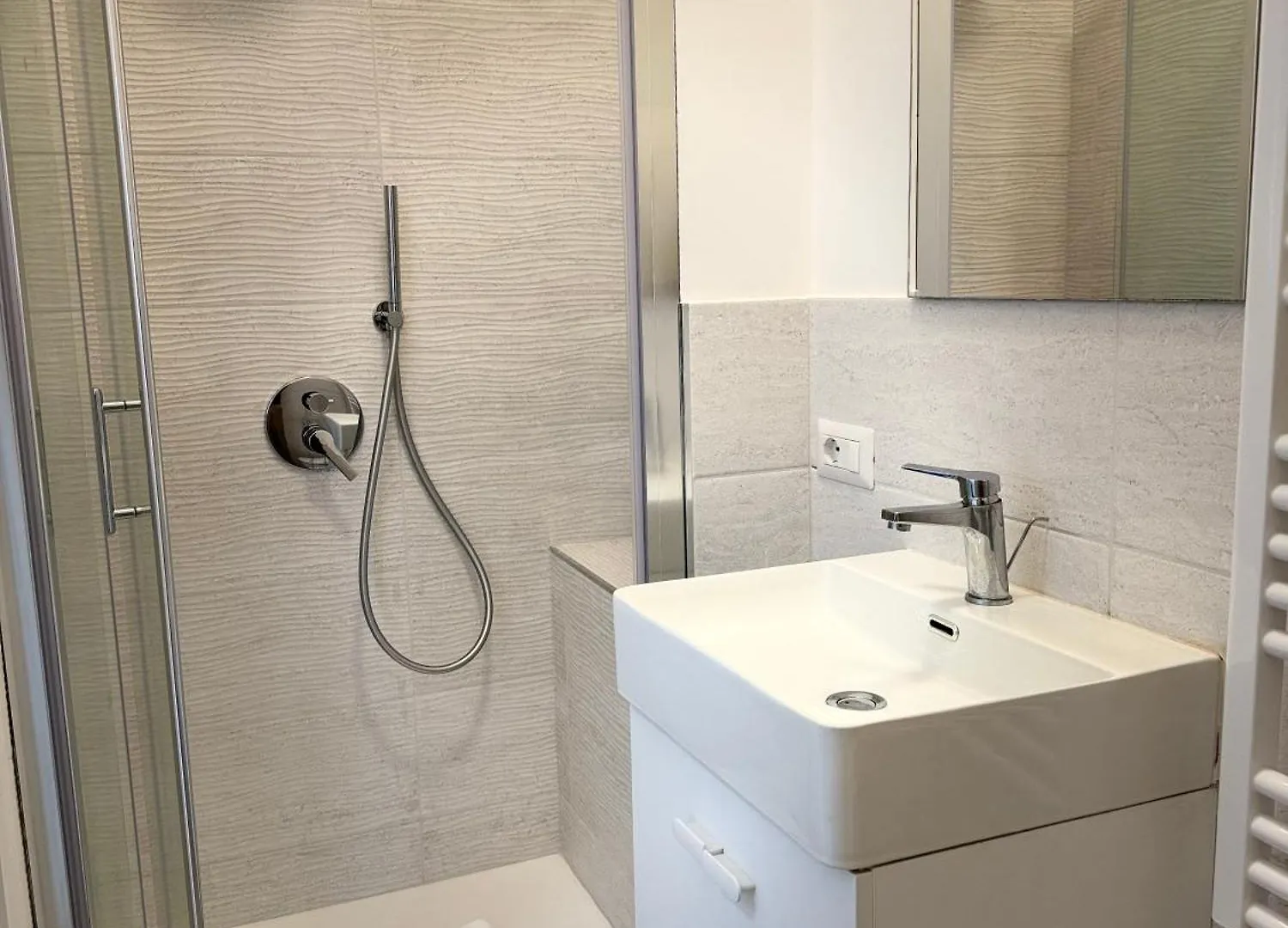 Cerreto Suite Housing Rome Italy
